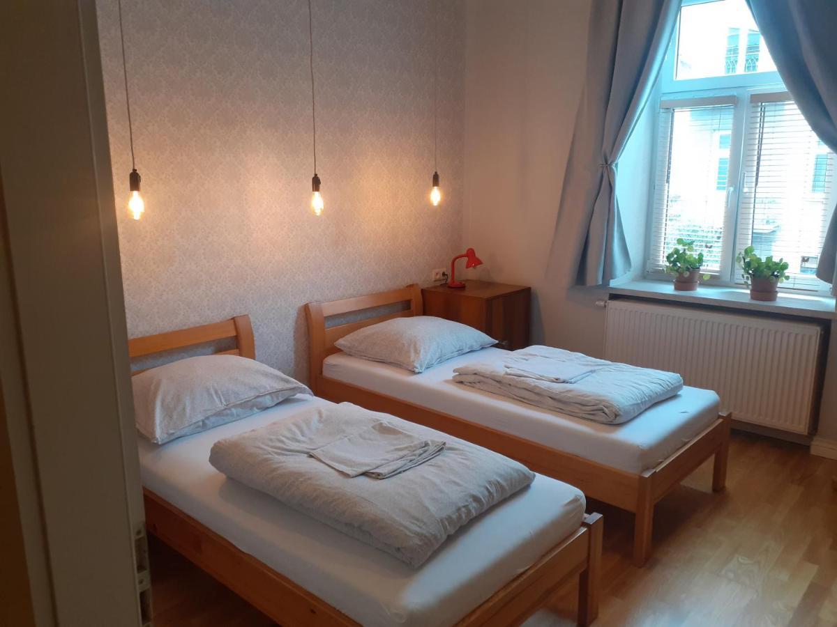 Apartament Cafe Belg เชสโตฮอวา ภายนอก รูปภาพ